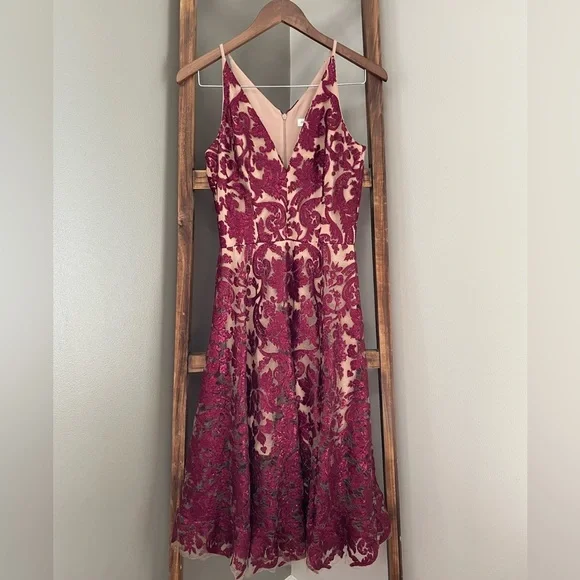 dress the population blair lace midi dress Dress the Population Blair Lace Midi Dress
